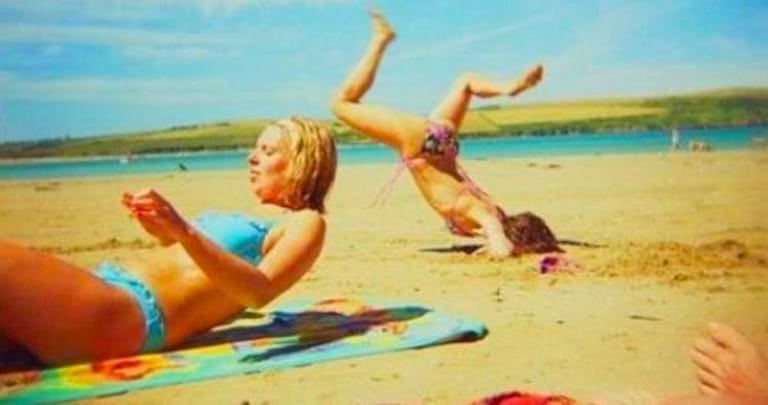 The 27 funniest beach pictures (Some of which go too far)